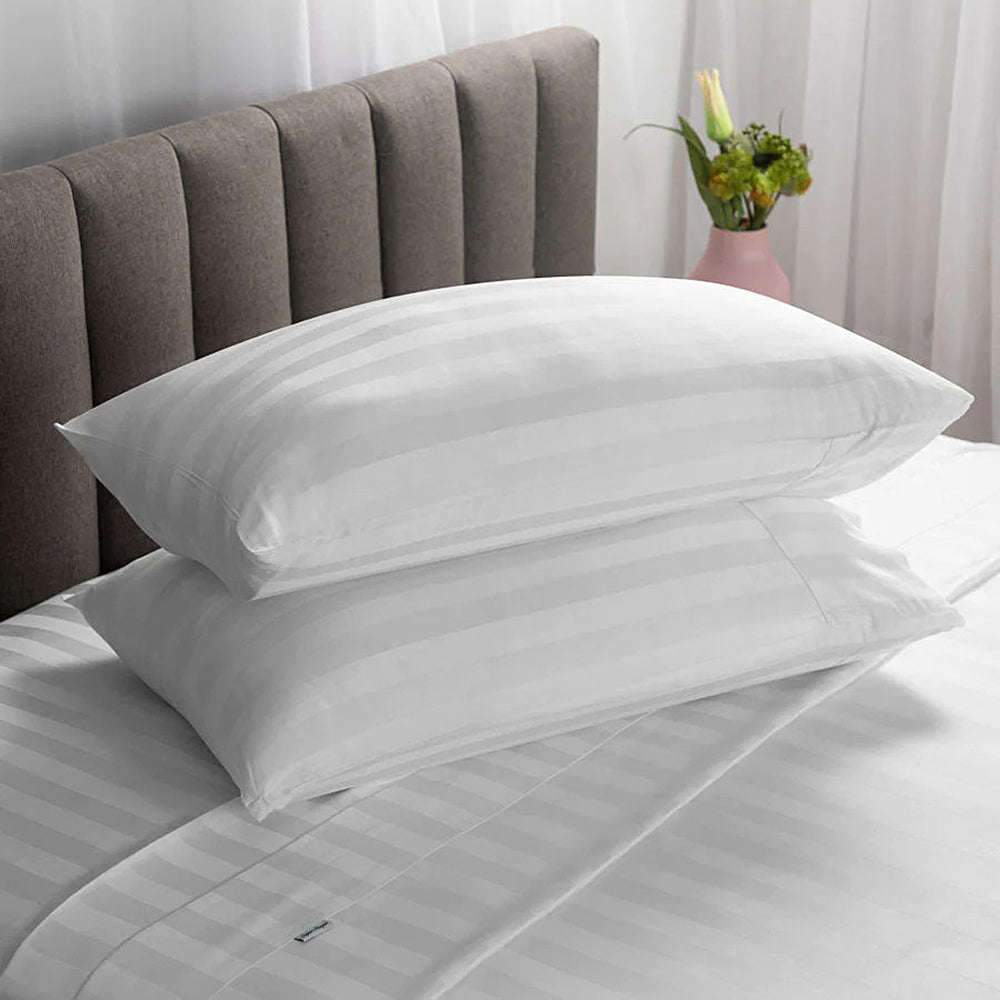 Royal Deluxe NUTRA SLEEP Bacteria Protection and Cooling Pillow