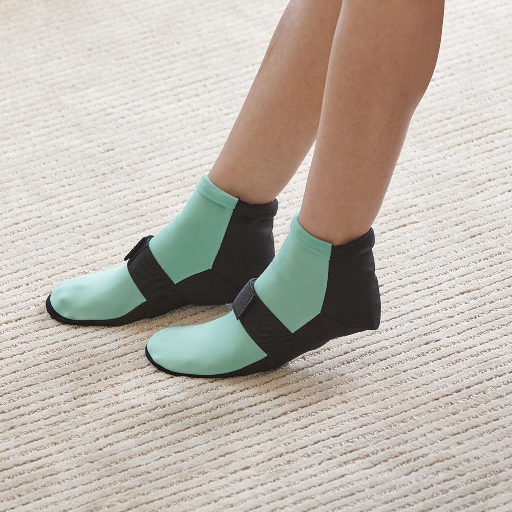 Hot and Cold Pain Relieving Gel Socks